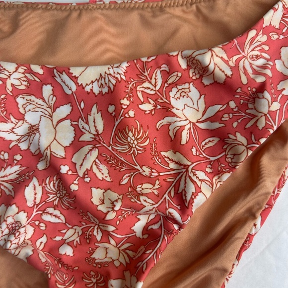 NWT J.Crew Bikini Bottom Women Medium Pink Curved Waist Floral Cheeky Size L - Picture 6 of 8